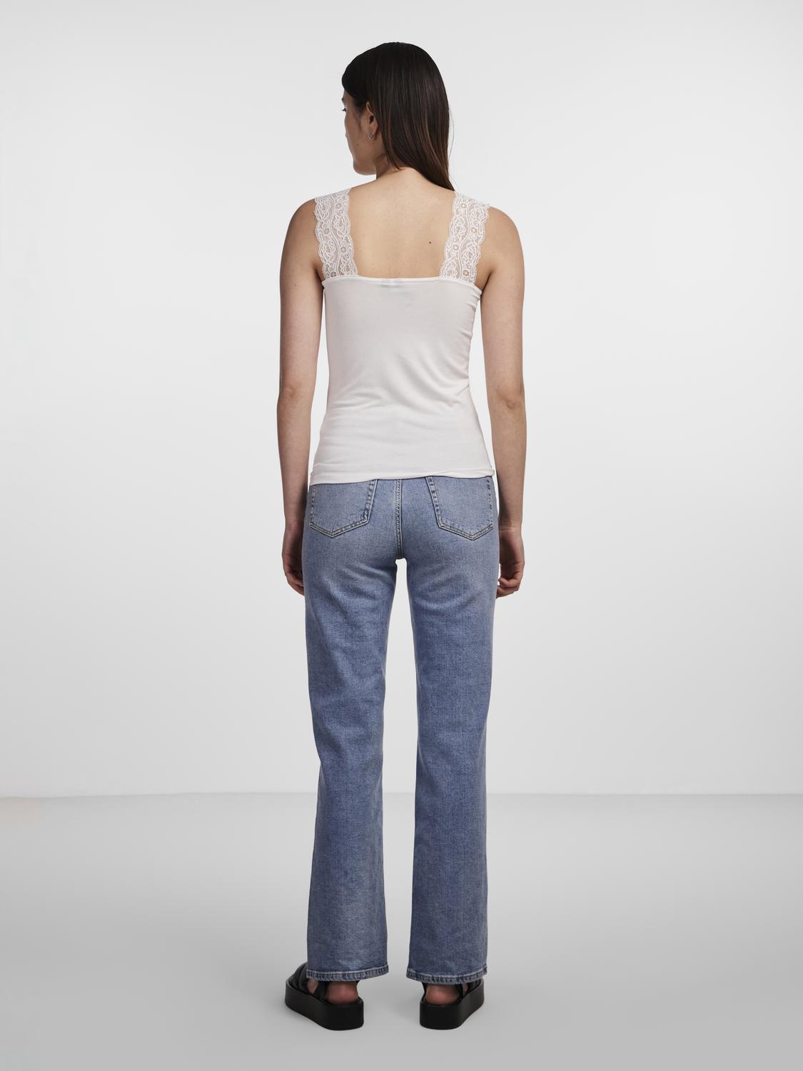 model_shot-back