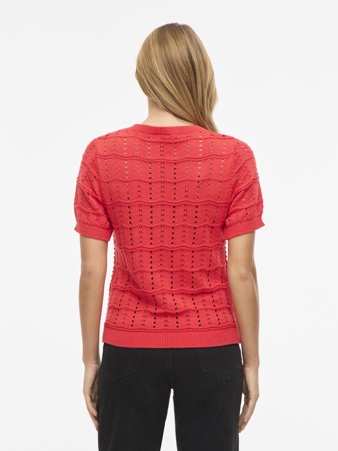 model_shot-back