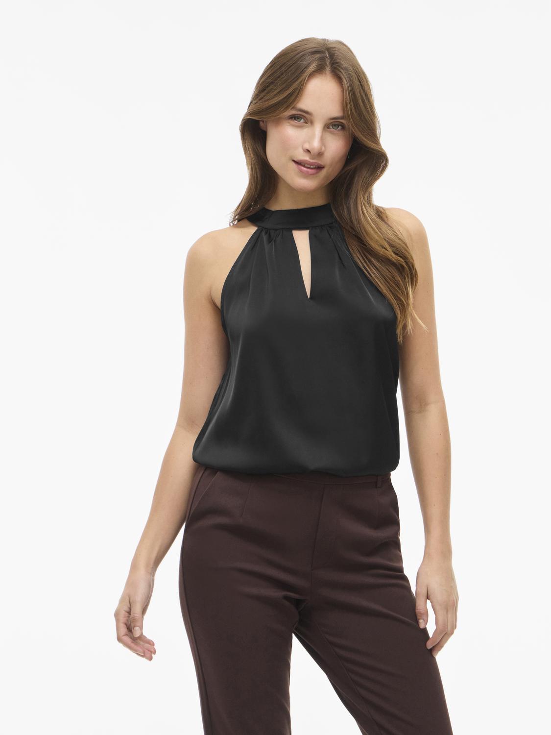 model_shot-front