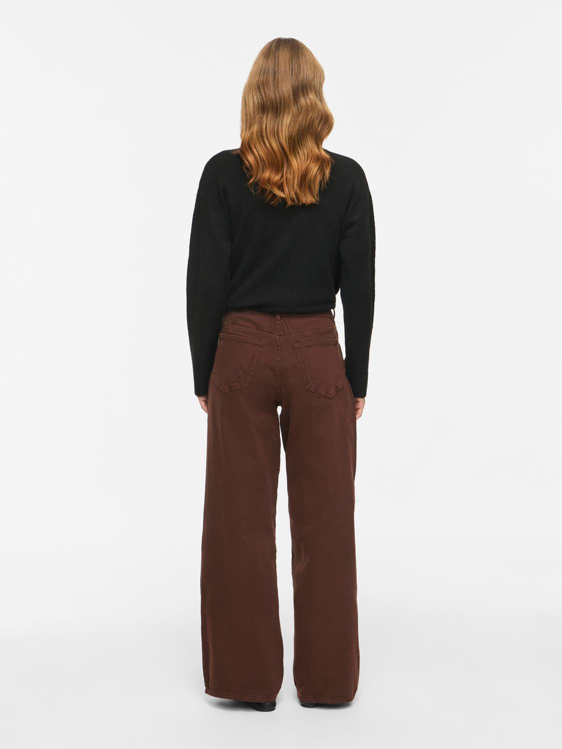 model_shot-back
