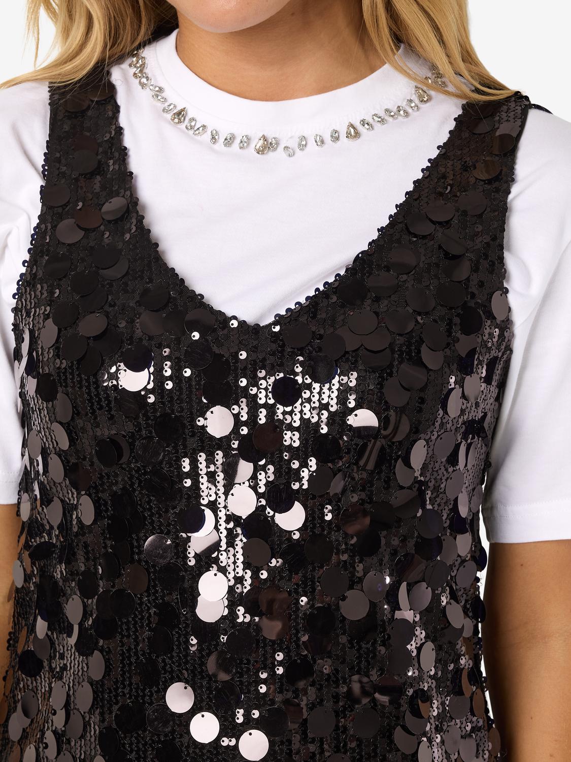 model_shot-detail